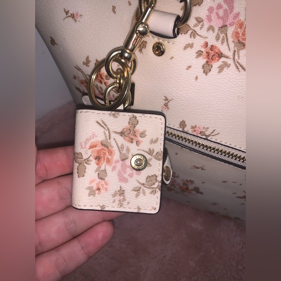 COACH Floral Print With Picture Frame Bag Charm - Picture 3 of 12